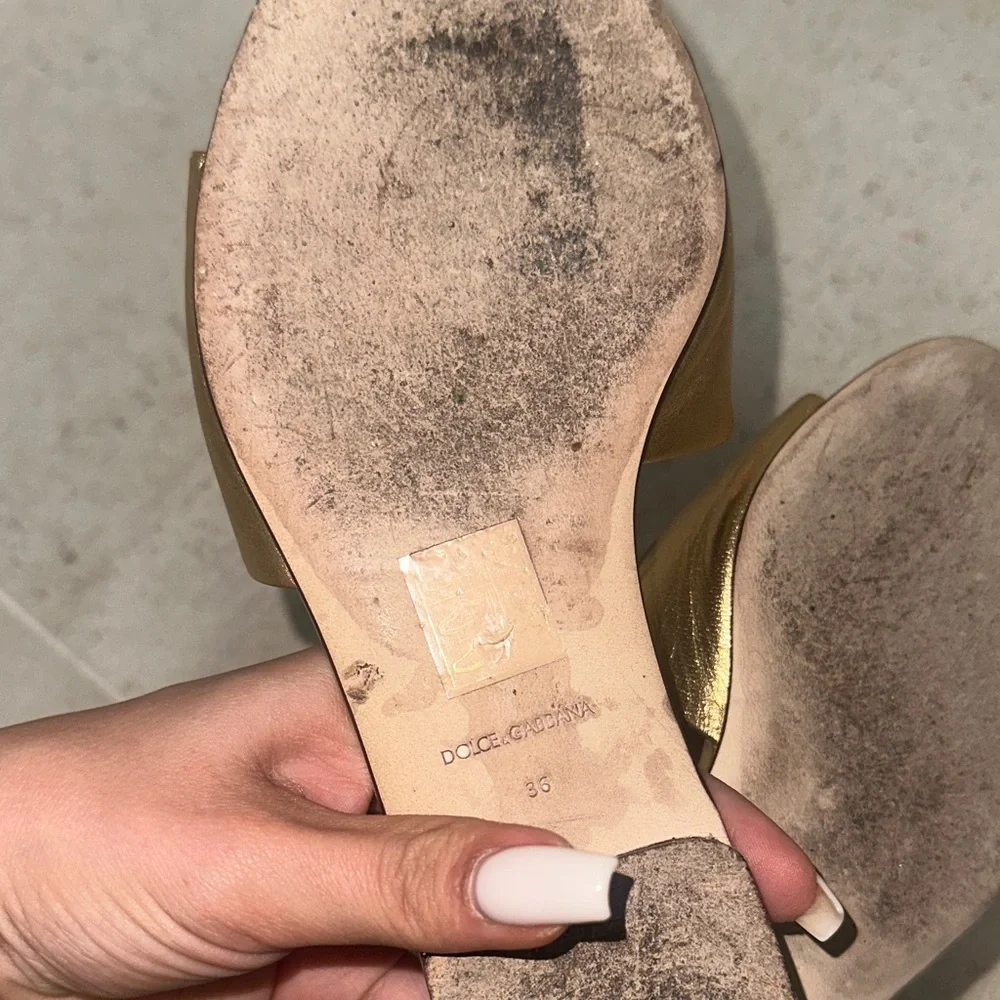 Dolce & Gabbana Metallic Gold Slide Sandals - Picture 12 of 13